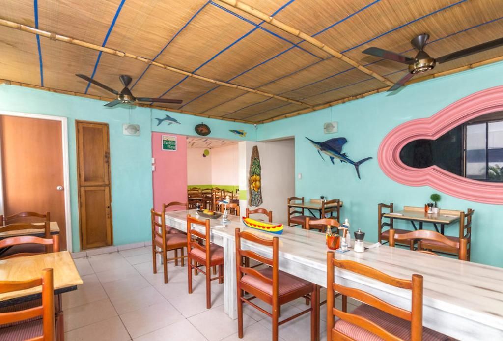 Hotel Pueblito Playa